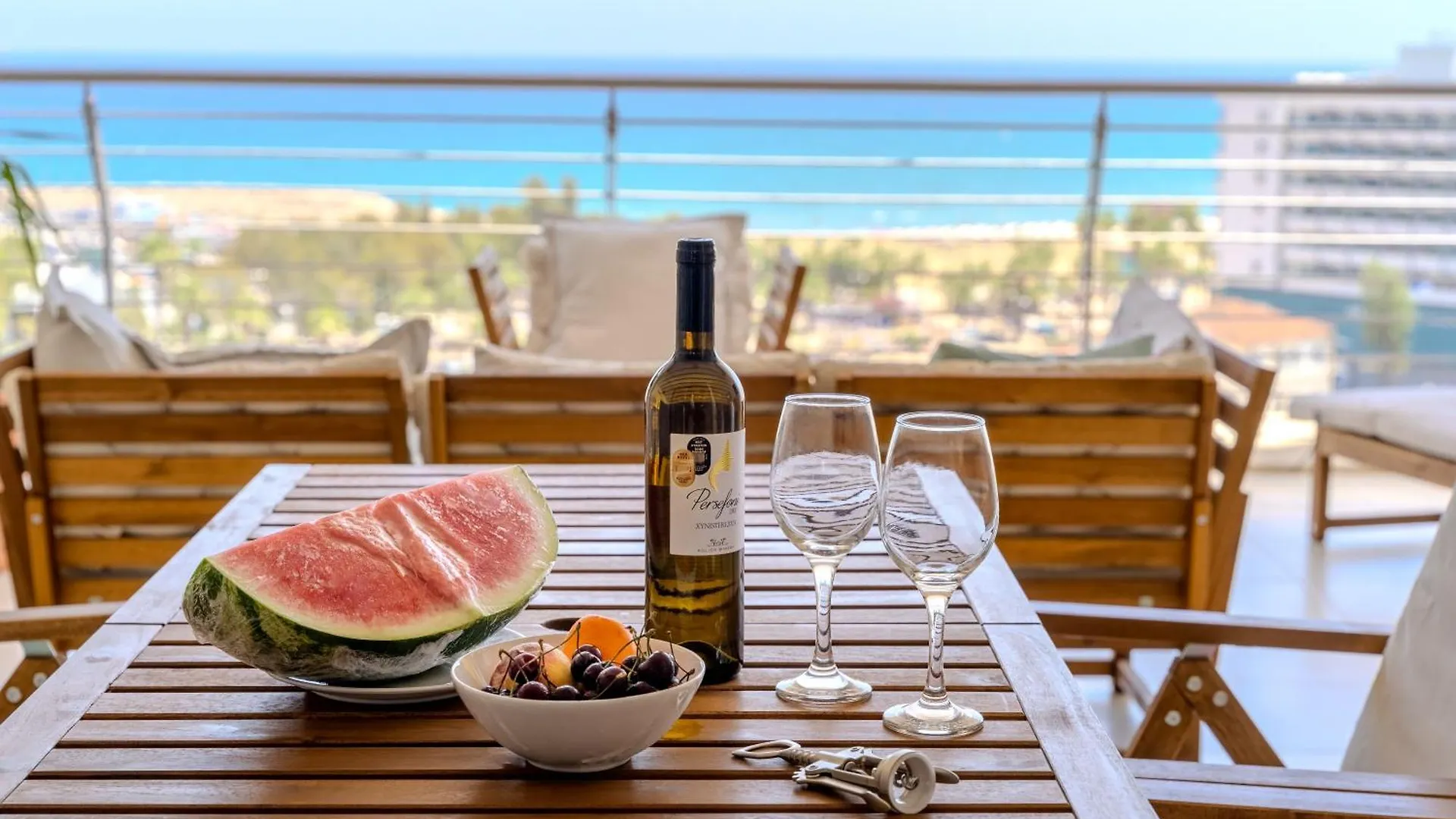 Amazing Sea And Marina View City Center 2Bdr Flat Larnaca Appartement