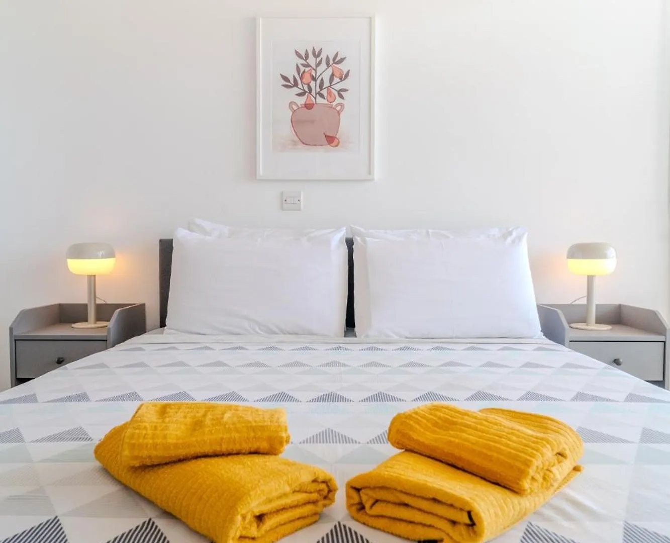 Amazing Sea And Marina View City Center 2Bdr Flat Larnaca 0*,  Chypre